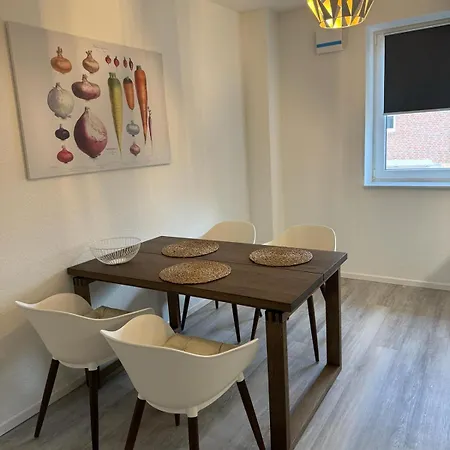 Strandallee Apartmán *